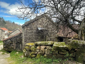 Moradia T0 para Venda em Castro Laboreiro e Lamas de Mouro