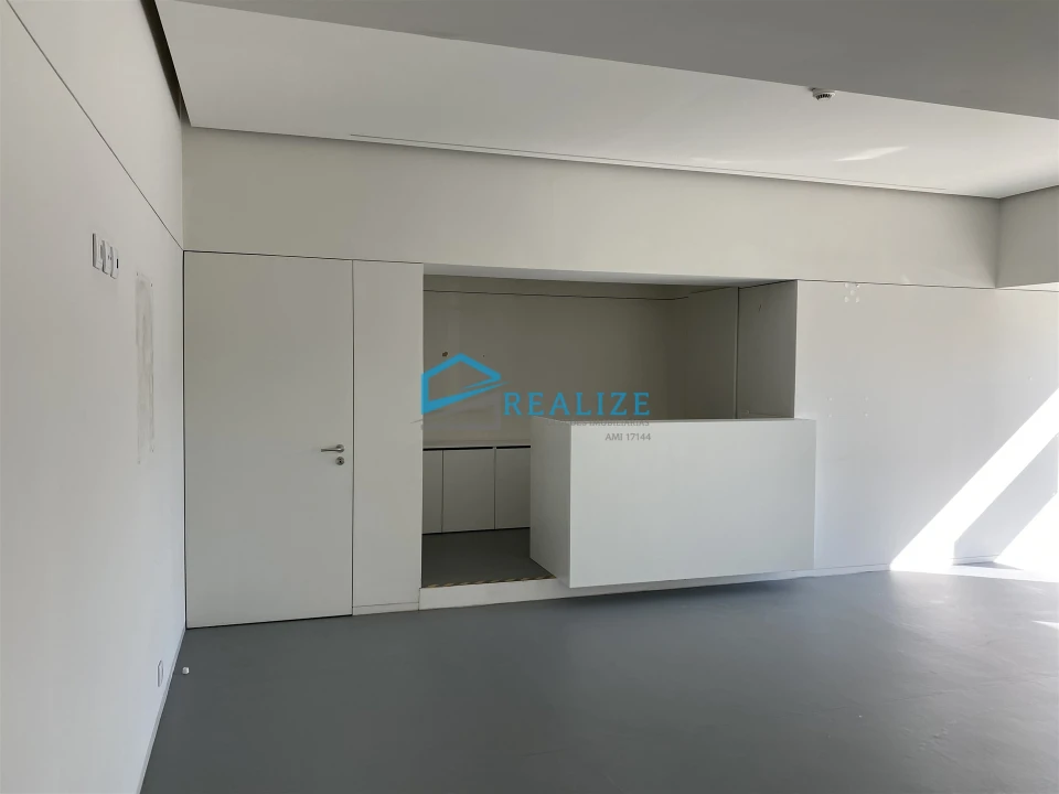 Loja para Arrendamento em Nossa Senhora da Conceição, São Pedro e São Dinis Foto 21