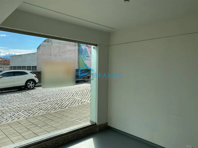 Loja para Arrendamento em Nossa Senhora da Conceição, São Pedro e São Dinis Foto 13