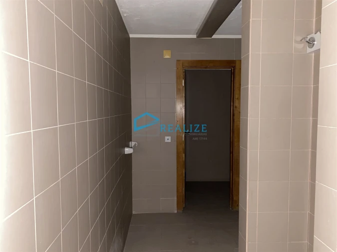 Loja para Arrendamento em Nossa Senhora da Conceição, São Pedro e São Dinis Foto 33