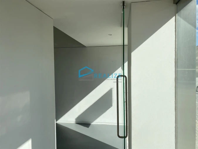 Loja para Arrendamento em Nossa Senhora da Conceição, São Pedro e São Dinis Foto 7