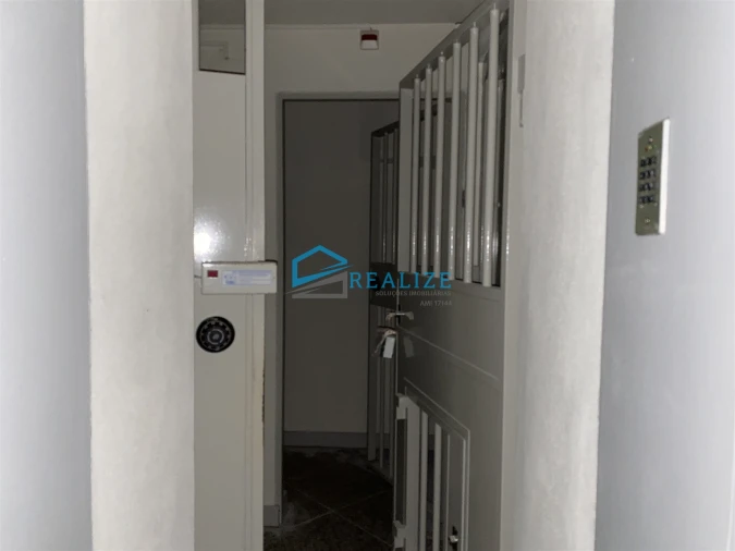 Loja para Arrendamento em Nossa Senhora da Conceição, São Pedro e São Dinis Foto 23