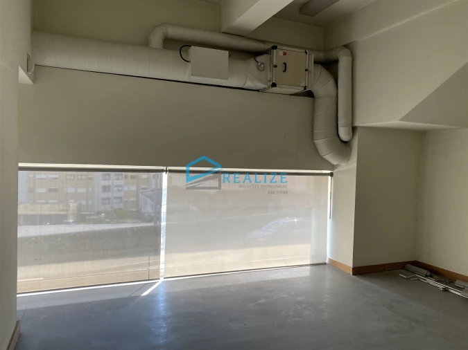 Loja para Arrendamento em Nossa Senhora da Conceição, São Pedro e São Dinis Foto 35