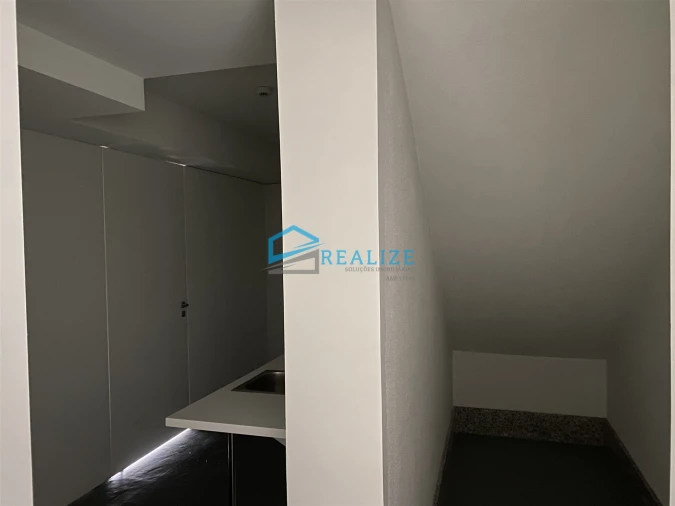 Loja para Arrendamento em Nossa Senhora da Conceição, São Pedro e São Dinis Foto 19