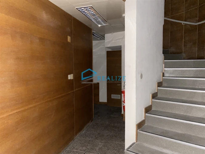 Loja para Arrendamento em Nossa Senhora da Conceição, São Pedro e São Dinis Foto 28