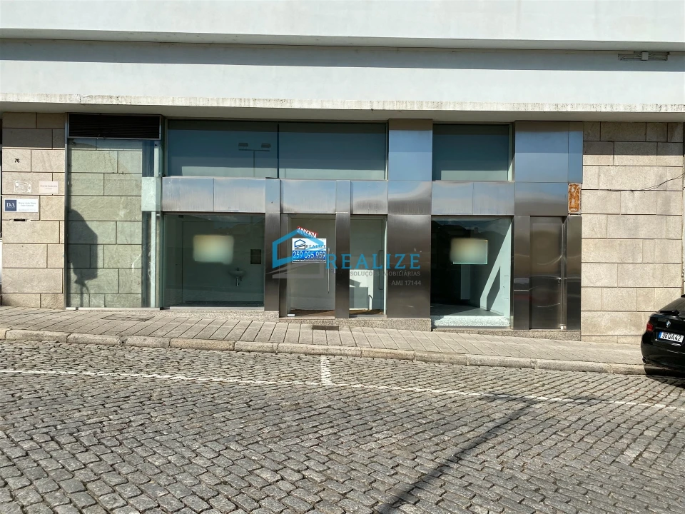 Loja para Arrendamento em Nossa Senhora da Conceição, São Pedro e São Dinis Foto 2