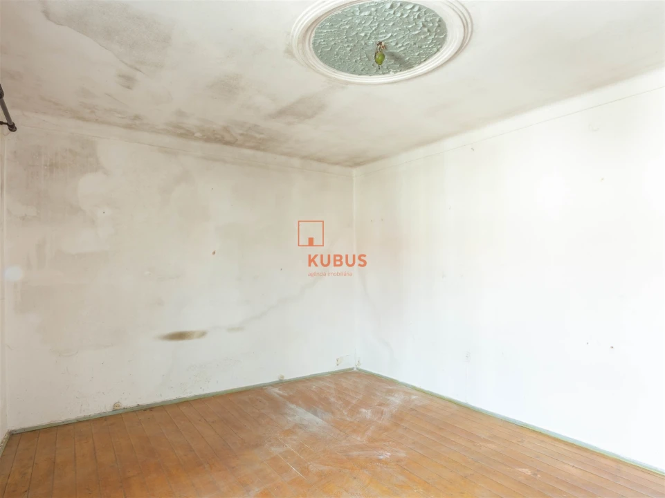 Moradia T2 para Venda em Torres Novas (Santa Maria, Salvador e Santiago) Foto 6