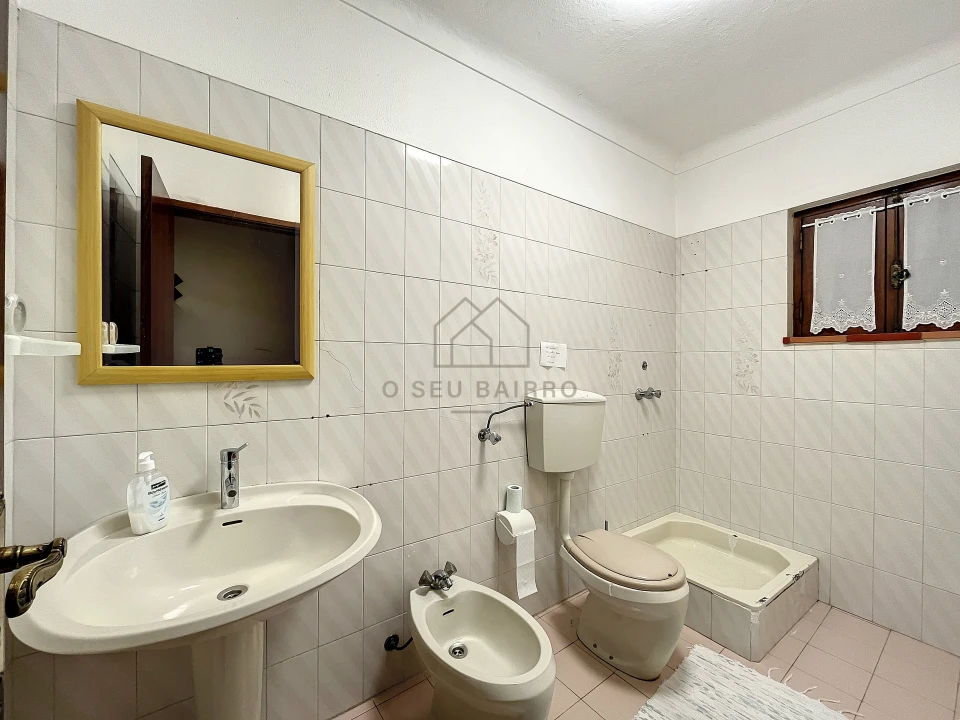 Quinta T6 para Venda em Santa Maria, São Pedro e Sobral da Lagoa Foto 9