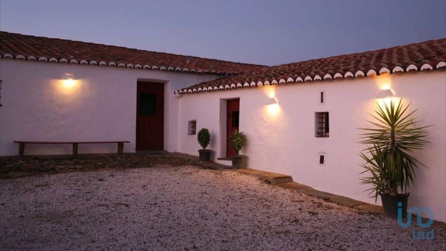 Moradia T12 para Venda em Terrugem e Vila Boim Foto 8