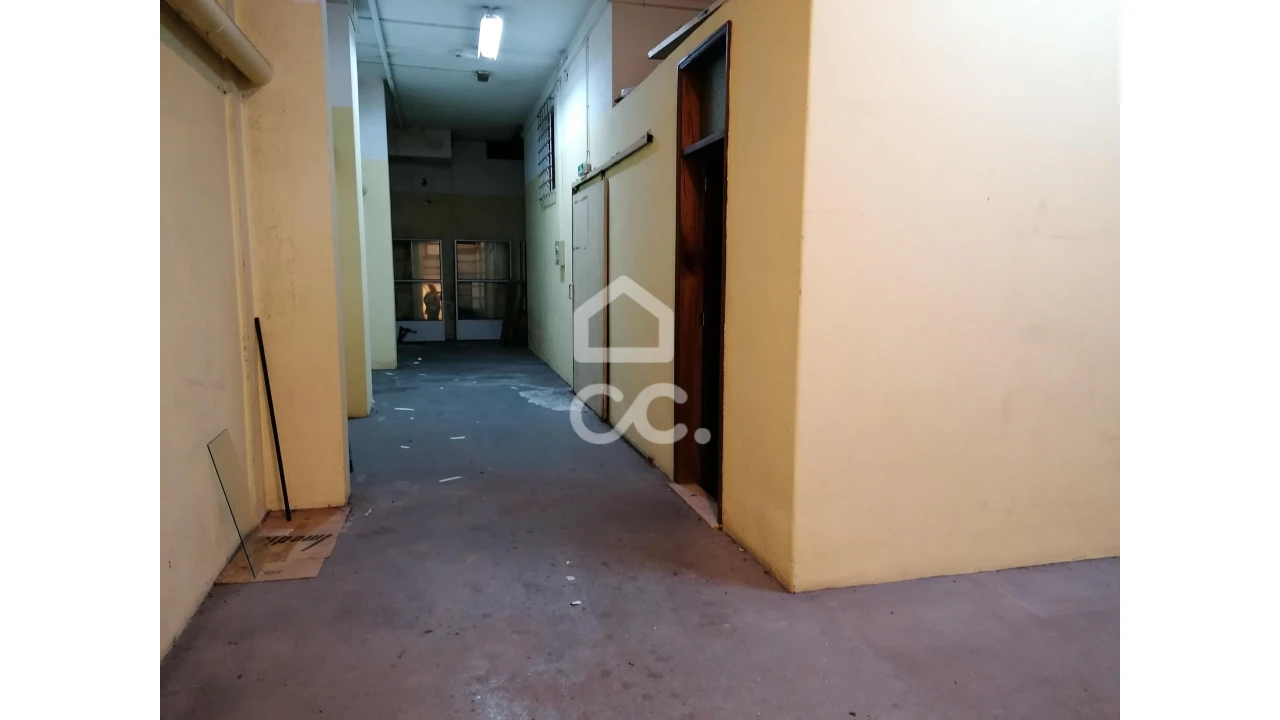 Negócio para Arrendamento em Cedofeita, Santo Ildefonso, Sé, Miragaia, São Nicolau e Vitória Foto 4