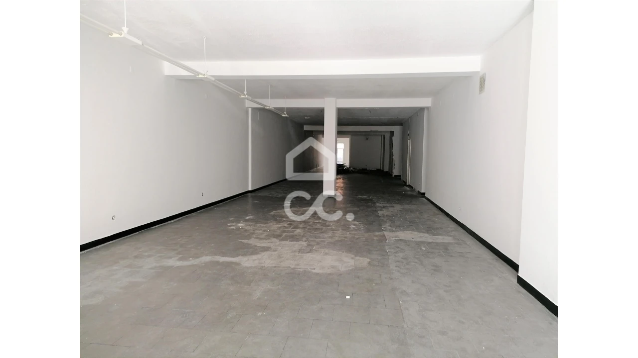 Negócio para Arrendamento em Ramalde Foto 3