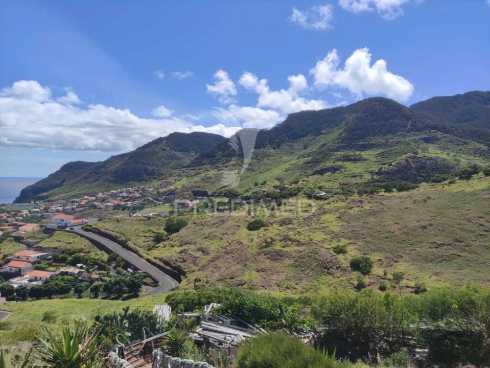Terreno para Venda em Caniçal Foto 4