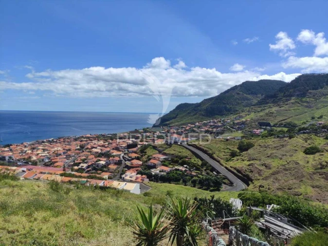 Terreno para Venda em Caniçal Foto 10