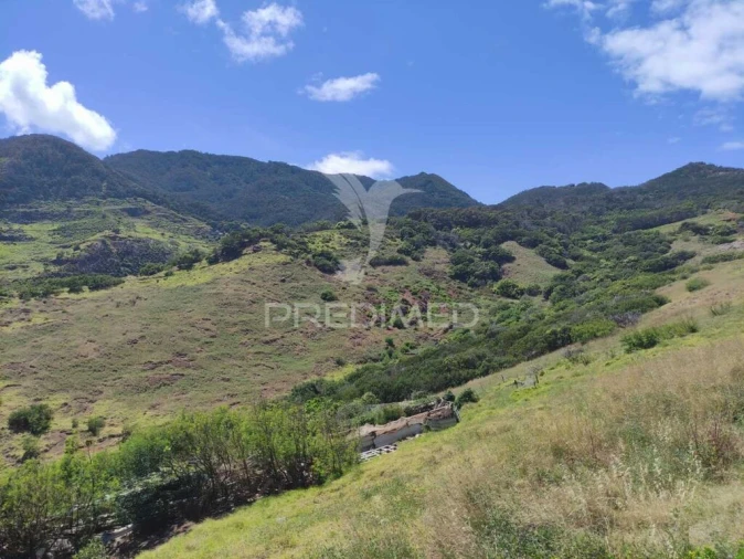 Terreno para Venda em Caniçal Foto 9