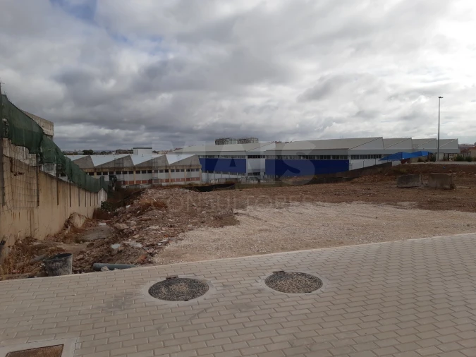 Loja para Arrendamento em Falagueira-Venda Nova Foto 3