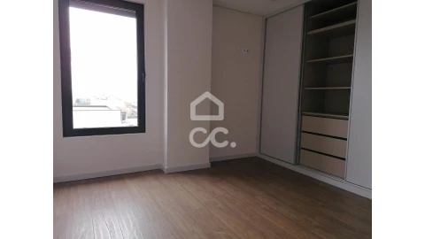 Apartamento T2 para Venda em Cedofeita, Santo Ildefonso, Sé, Miragaia, São Nicolau e Vitória