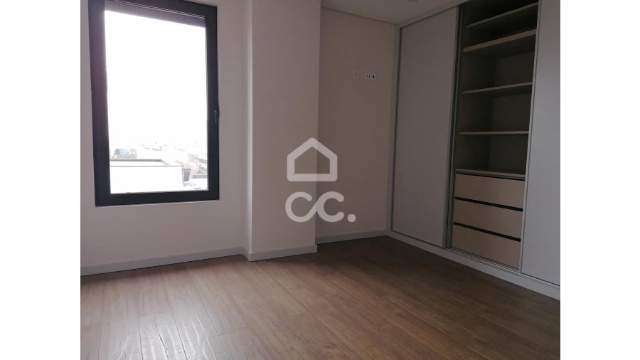 Apartamento T2 para Venda em Cedofeita, Santo Ildefonso, Sé, Miragaia, São Nicolau e Vitória Foto 15