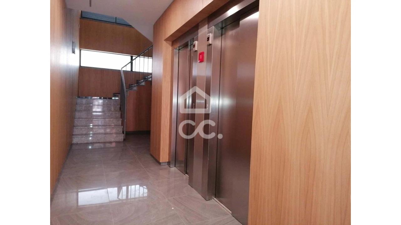 Apartamento T2 para Venda em Cedofeita, Santo Ildefonso, Sé, Miragaia, São Nicolau e Vitória Foto 16