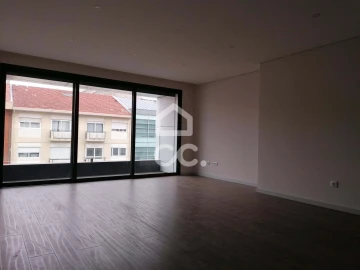Apartamento T3 para Venda em Cedofeita, Santo Ildefonso, Sé, Miragaia, São Nicolau e Vitória