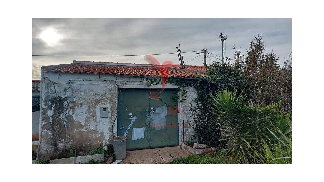 Armazém para Venda em Bensafrim e Barão de São João Foto 16