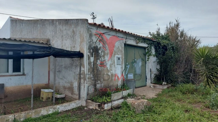 Armazém para Venda em Bensafrim e Barão de São João Foto 1