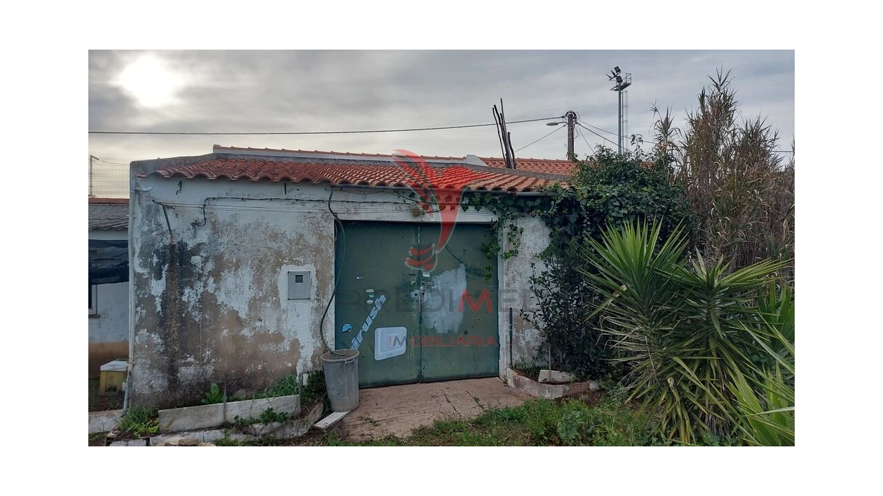 Armazém para Venda em Bensafrim e Barão de São João Foto 17