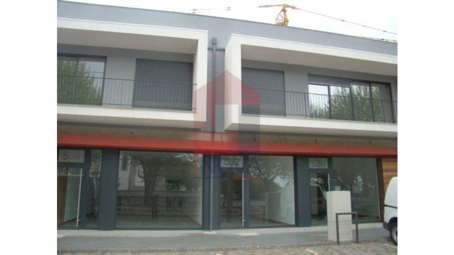 Loja para Venda em Soutelo