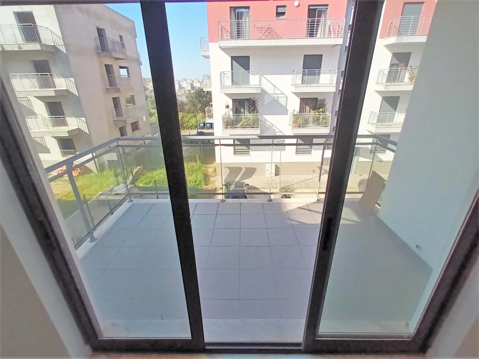 Apartamento T2 para Venda em Seixal Foto 6