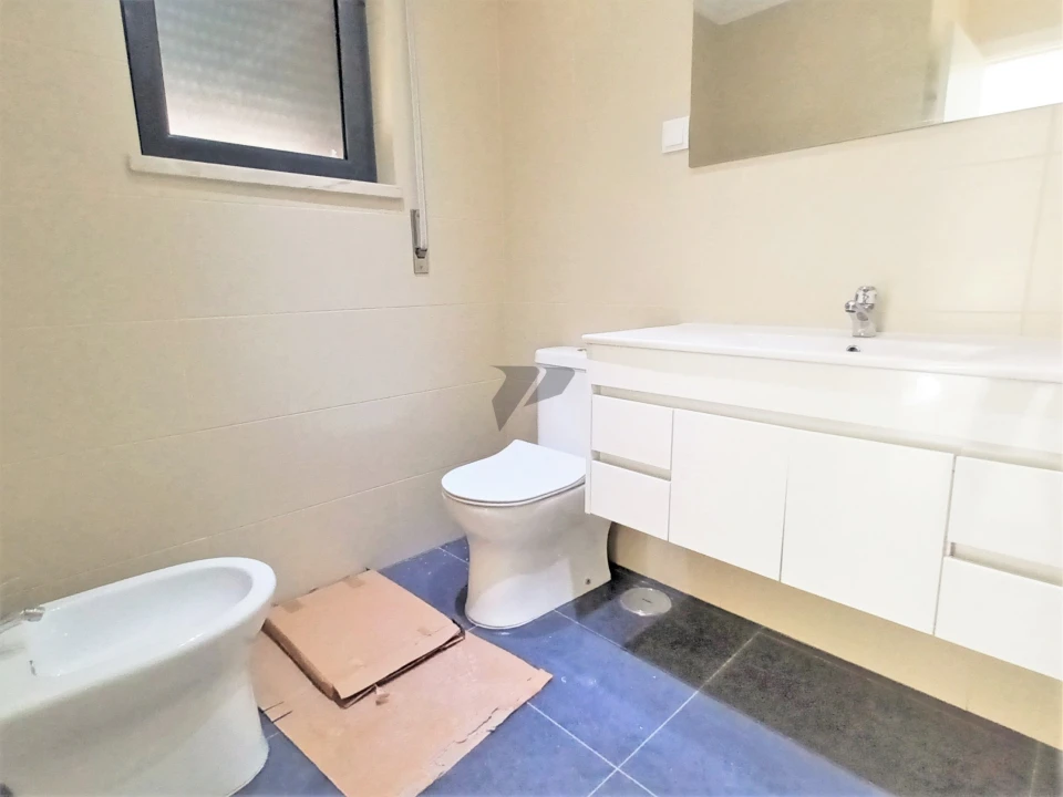 Apartamento T3 para Venda em Seixal Foto 19