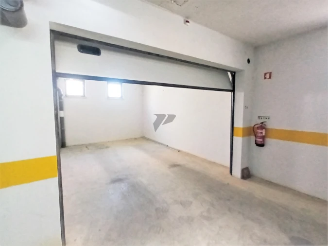Apartamento T3 para Venda em Seixal Foto 27