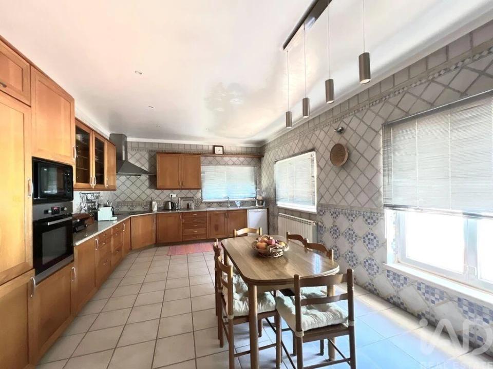 Moradia T4 para Venda em Castelões Foto 18