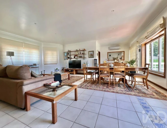 Moradia T4 para Venda em Castelões Foto 16