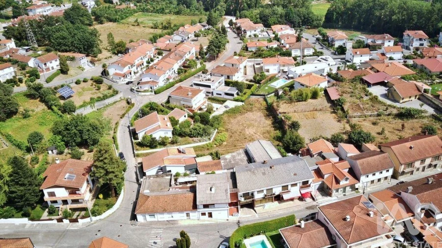 Terreno para Venda em Fafe Foto 18