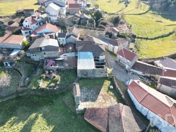 Moradia T3 para Venda em Mouçós e Lamares