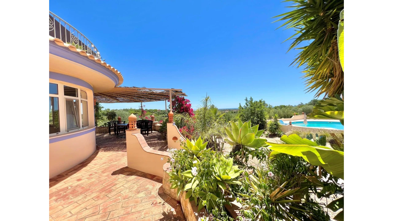 Moradia T7 para Venda em Olhão Foto 11