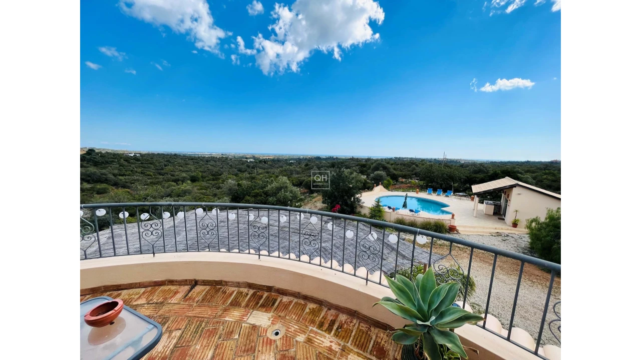 Moradia T7 para Venda em Olhão Foto 25