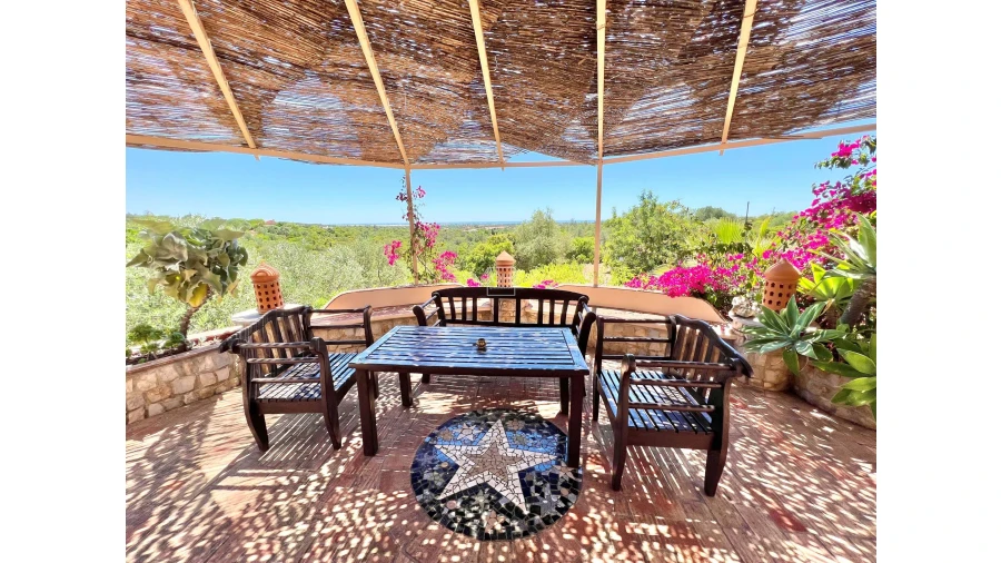 Moradia T7 para Venda em Olhão Foto 7