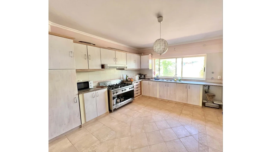 Moradia T7 para Venda em Olhão Foto 24