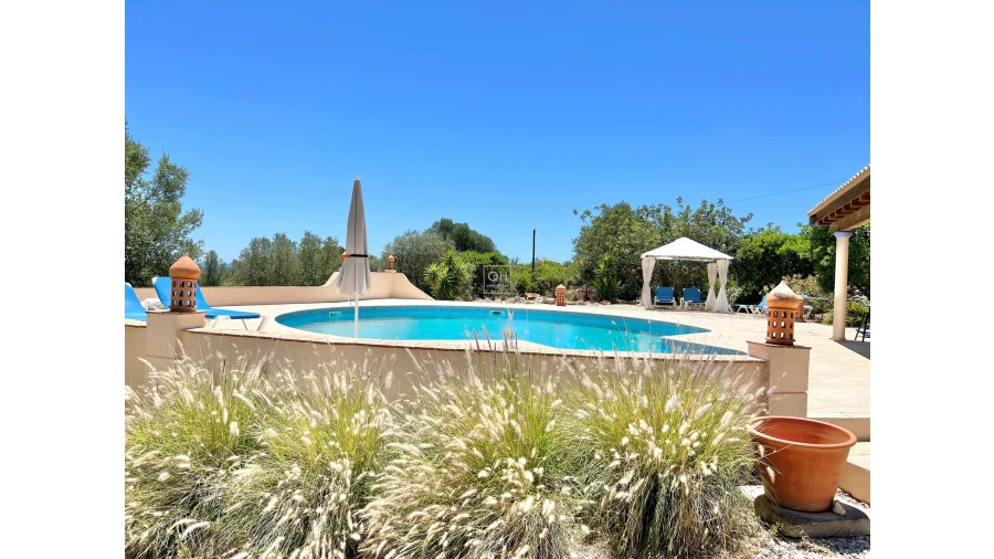 Moradia T7 para Venda em Olhão Foto 5