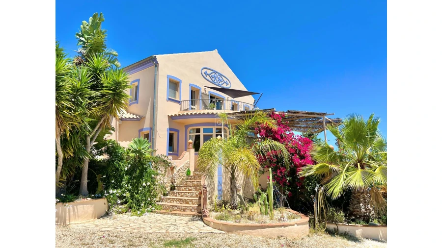 Moradia T7 para Venda em Olhão Foto 3