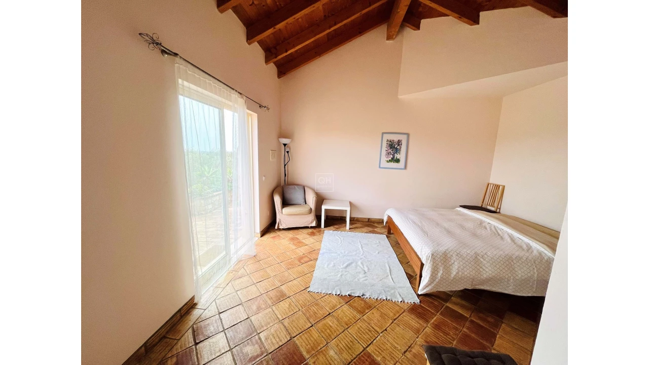 Moradia T7 para Venda em Olhão Foto 26