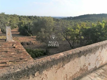 Moradia T3 para Venda em Loule (São Sebastião)