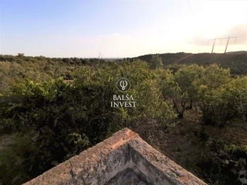 Moradia T3 para Venda em Loule (São Sebastião)