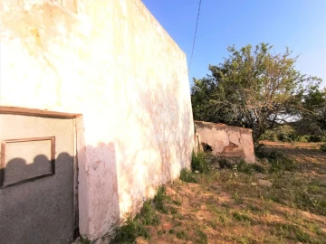 Moradia T3 para Venda em Loule (São Sebastião)