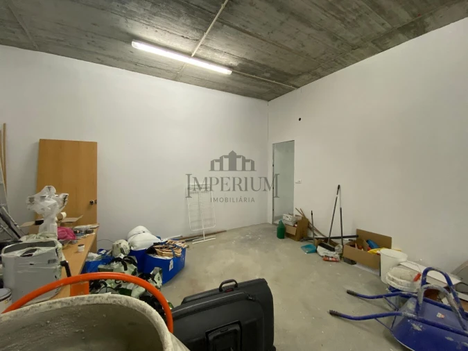 Loja para Arrendamento em Carregado e Cadafais Foto 6