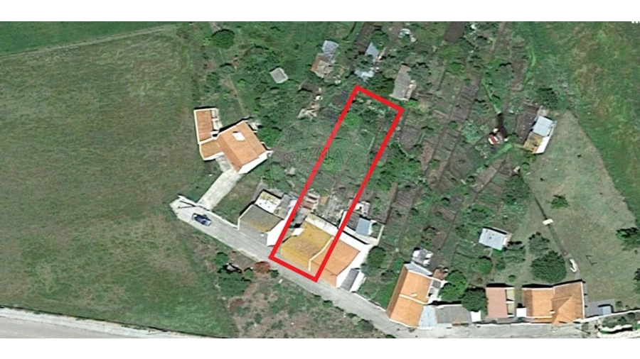 Moradia T2 para Venda em São Martinho Foto 1