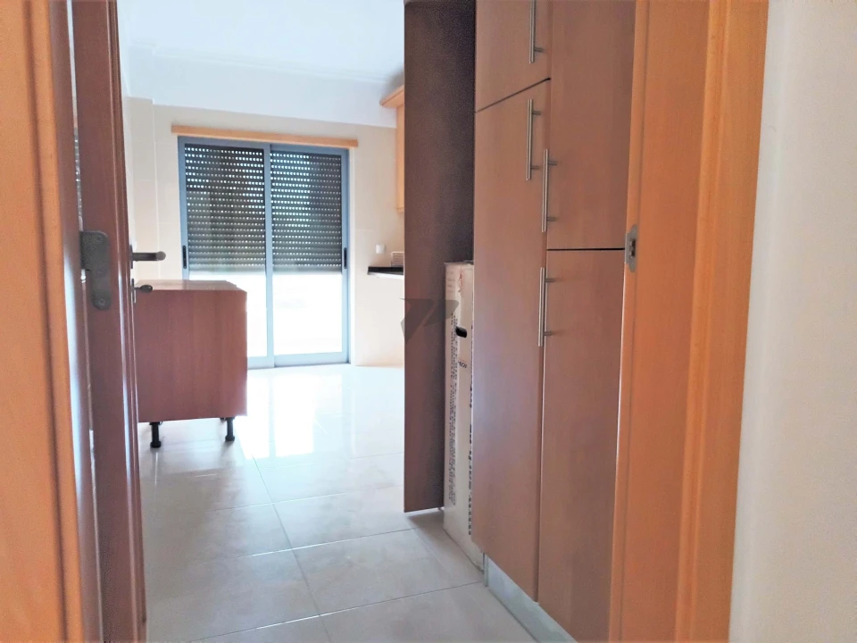 Apartamento T2 para Venda em Laranjeiro e Feijó Foto 3