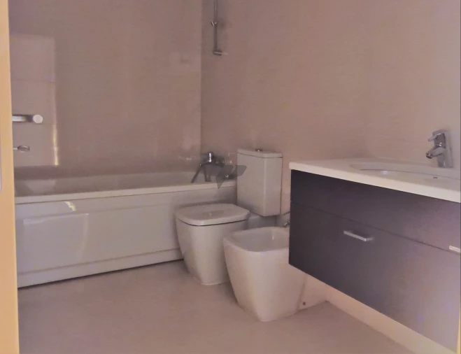 Apartamento T4 para Venda em Laranjeiro e Feijó Foto 6
