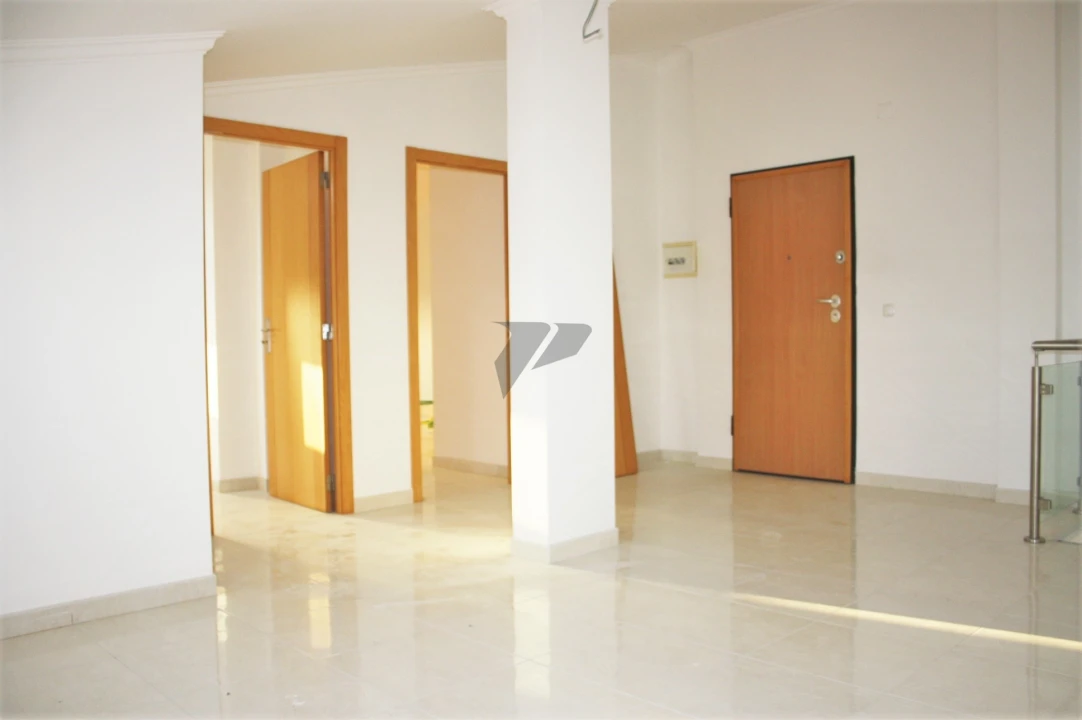 Apartamento T4 para Venda em Laranjeiro e Feijó Foto 16