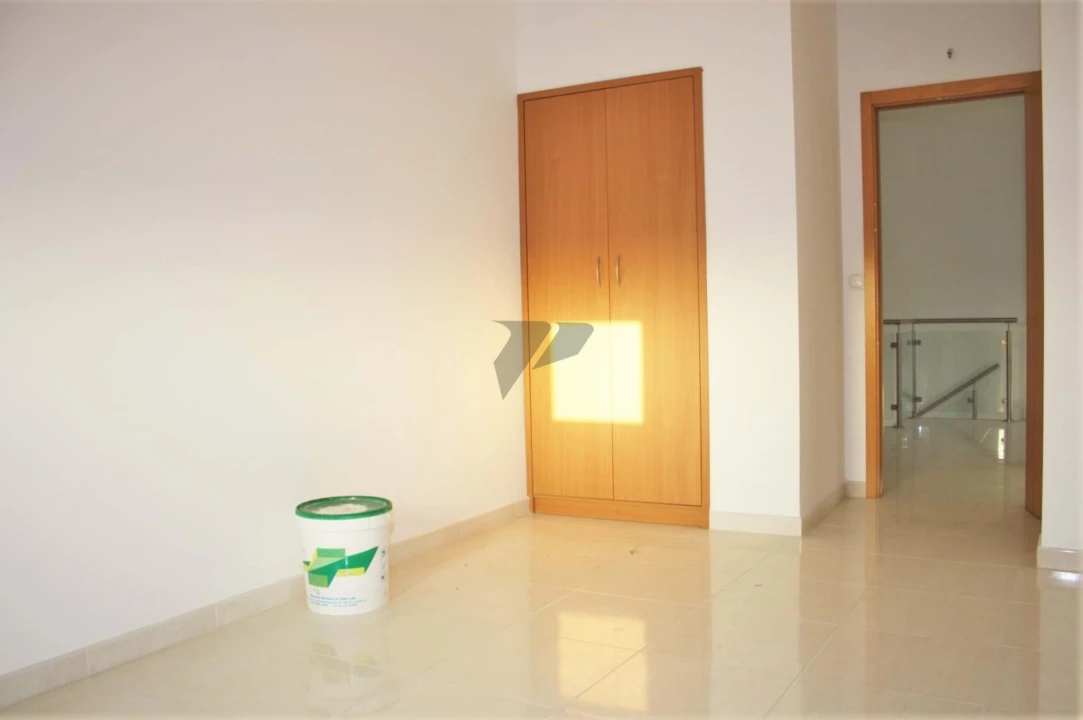 Apartamento T4 para Venda em Laranjeiro e Feijó Foto 20